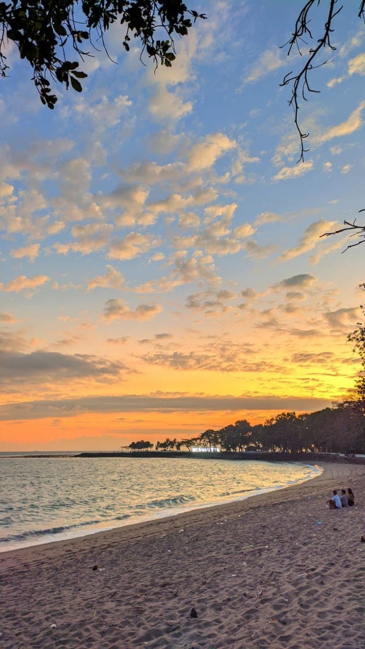 PAKET WISATA 5 HARI 4 MALAM OPSI C